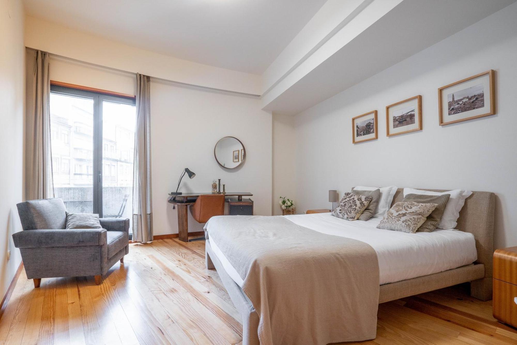 شقة Sublime Downtown Retreat By Elsa بورتو المظهر الخارجي الصورة